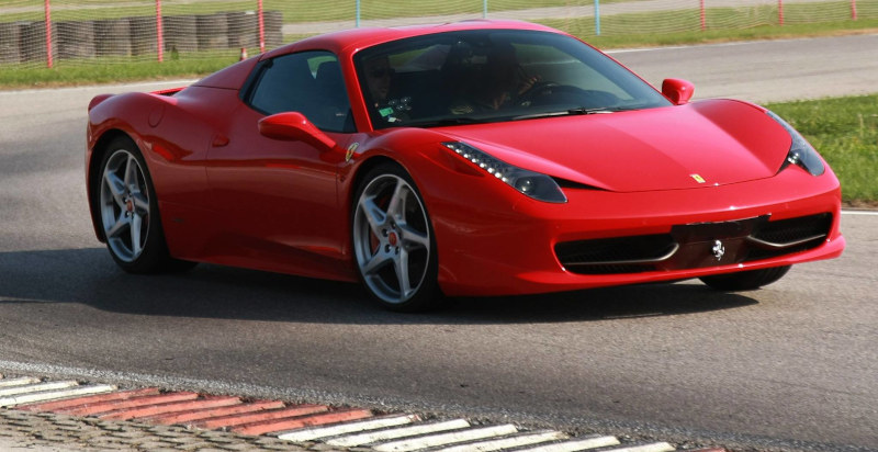 Ferrari circuito Moncalieri