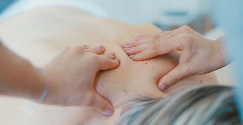 Tecnica di massaggio linfodrenante per combattere la cellulite - Milano